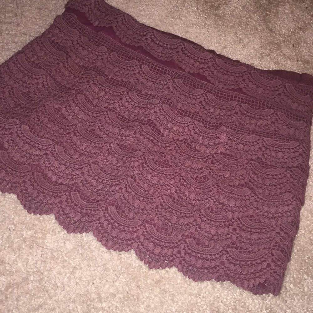 Blvd scallop lace burgundy skirt new